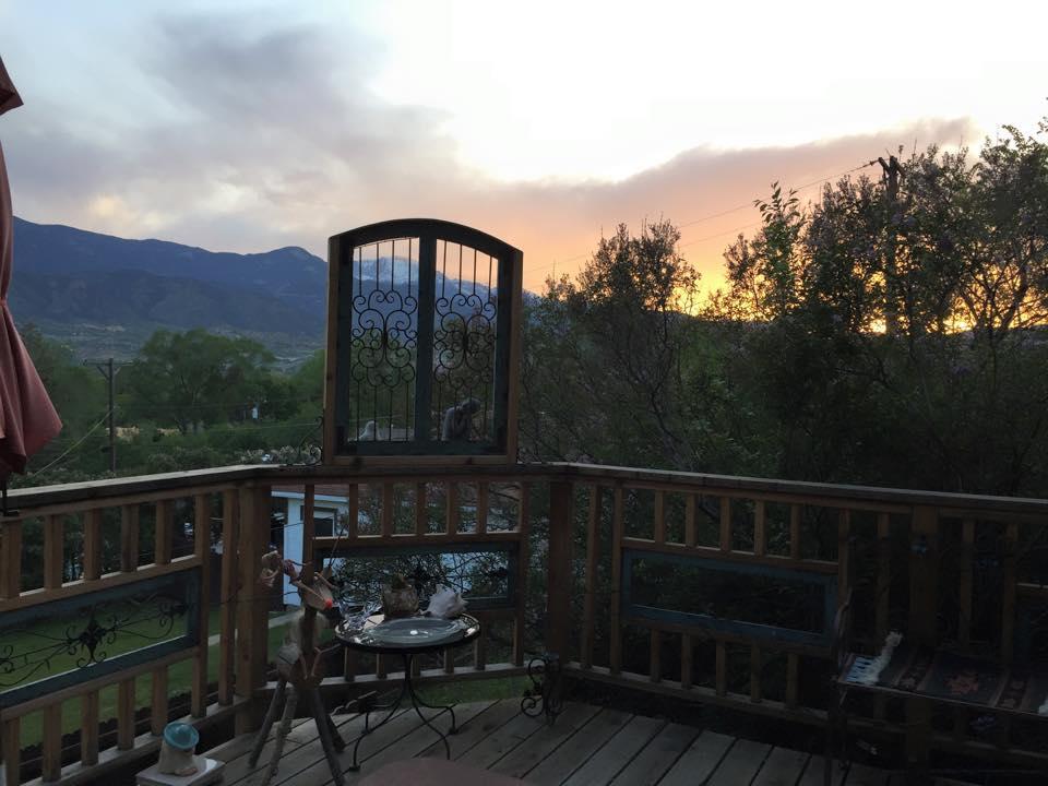 Mystic Portal 420 Guesthouse Colorado Springs Exterior photo
