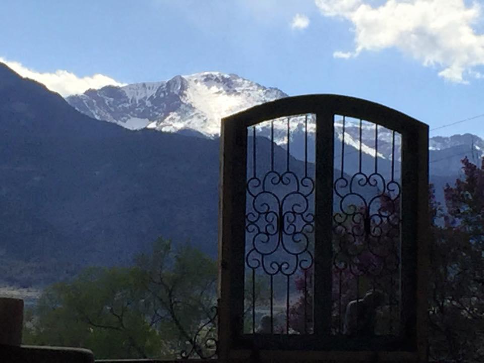 Mystic Portal 420 Guesthouse Colorado Springs Exterior photo
