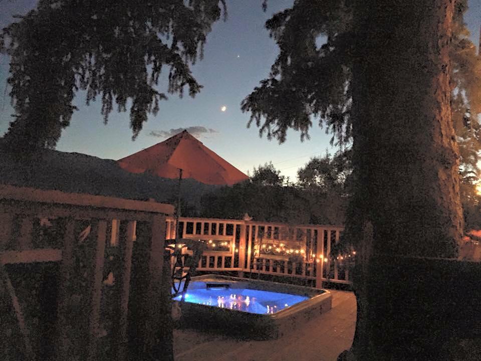 Mystic Portal 420 Guesthouse Colorado Springs Exterior photo